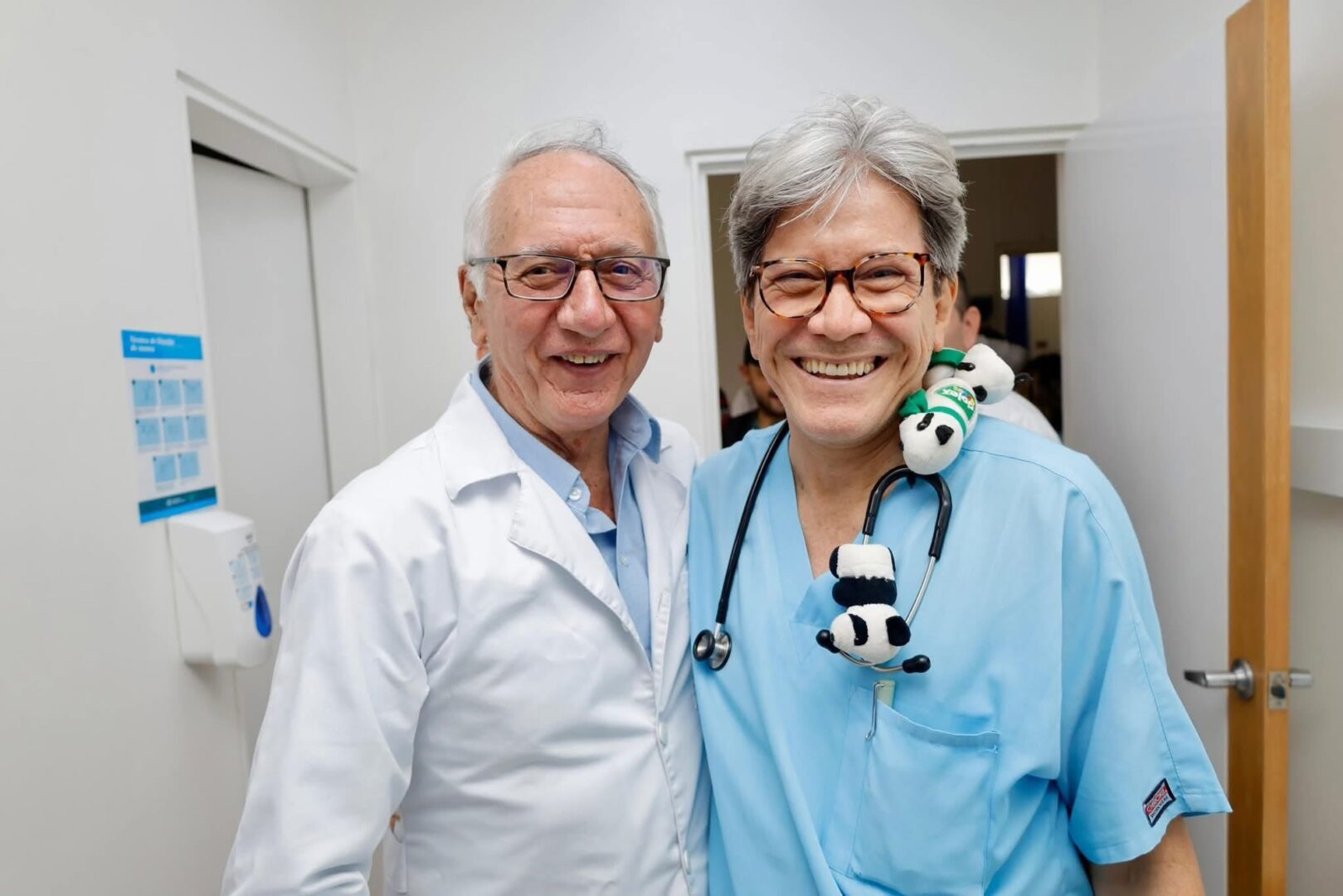 img_4937-1619x1080 Verifican avances en obras y equipos médicos en el Huila