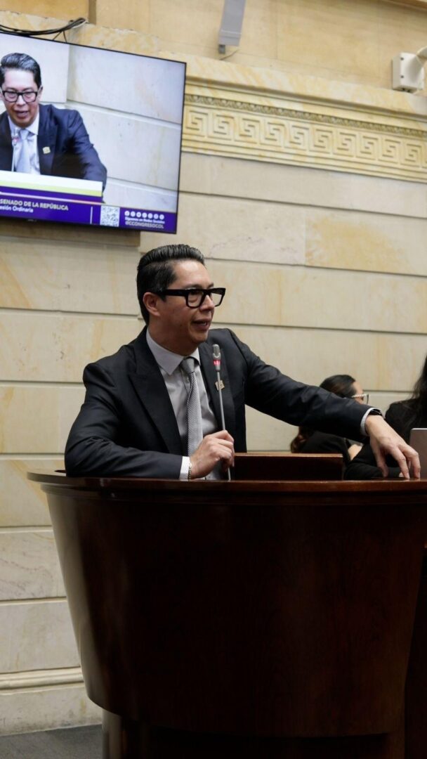 10a58c98-e5d6-41b8-a479-a8649c951e21-1-608x1080 Pedro Flórez cierra el año con gestión sólida