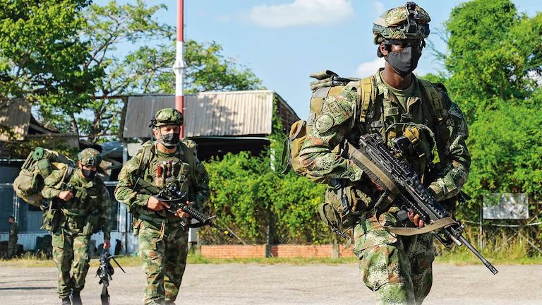 Grave denuncia sacude al Ejército: recompensas de guerra habrían sido desviadas por militares